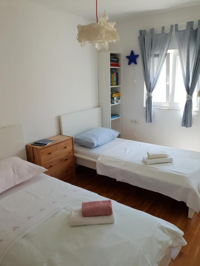 Cozy Apartments With Seafront Terraces أوميس المظهر الخارجي الصورة